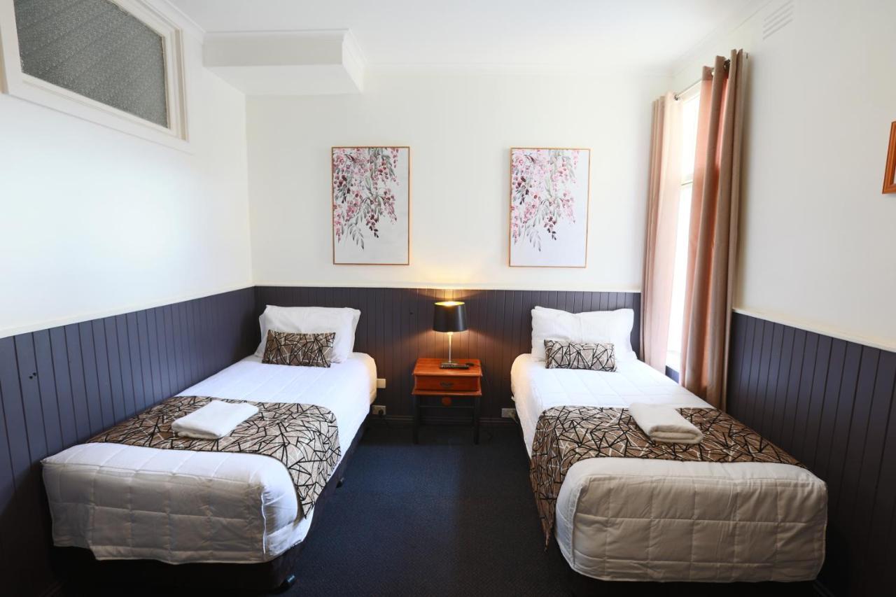 The Esplanade Motel Лейкс-Энтранс Экстерьер фото